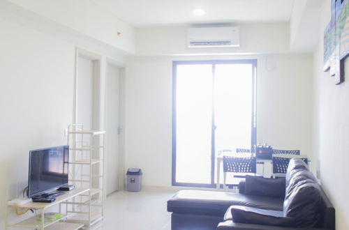 Photo 5 - Fully Furnished 2BR at Meikarta Apartment with Working Room