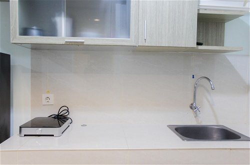 Photo 6 - Fully Furnished with Cozy Design Studio Apartment Springwood Residence