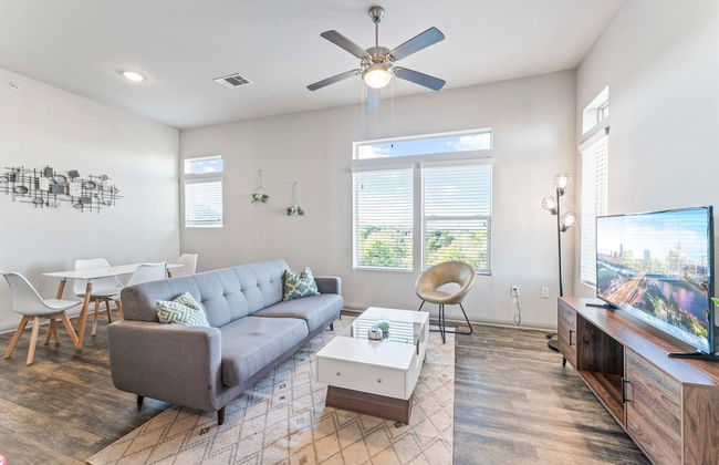 Prime Soco Charming 1BR King Suite w Pool Parking - Foto 19