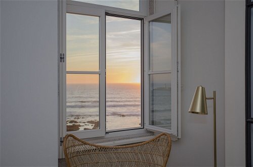 Photo 31 - Liiiving-Luxury Beachfront Apartment III