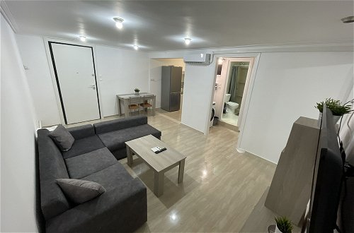 Foto 7 - Charming 2-bed Apartment in Kallithea