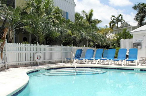 Foto 8 - Key West Found by Avantstay Close to Shops w/ Patio & Shared Pool! Week Long Stays Only