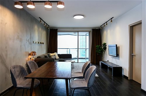 Photo 33 - Wonderoom Design Apartment on the Bund