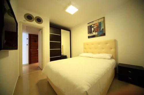 Photo 12 - La Palmora Suites