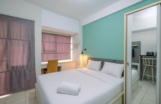 Photo 2 - Warm And Cozy Studio Apartment Margonda Residence 5 Near Campus