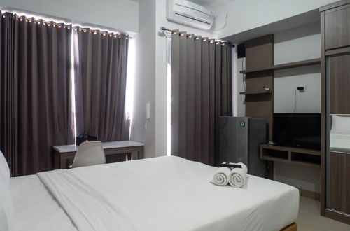 Photo 6 - Modern Studio at Taman Melati Apartment