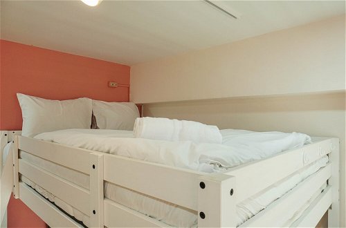 Photo 10 - Best Studio Apartment Vittoria Residence with Sofa Bed