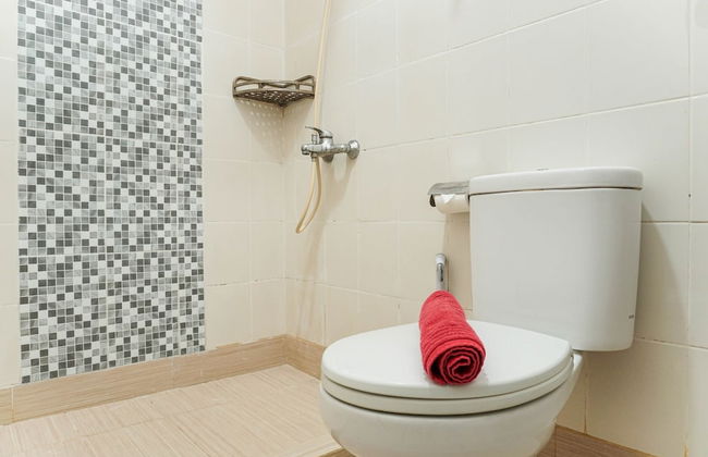 Elegant 2BR Apartment with Working Room The Lavande Residences - Foto 18