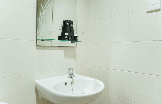 Elegant 2BR Apartment with Working Room The Lavande Residences - Foto 19