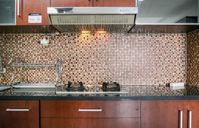 Elegant 2BR Apartment with Working Room The Lavande Residences - Foto 14