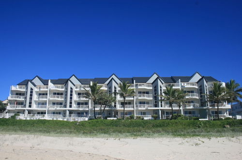 Photo 1 - Surfers Horizons Resort