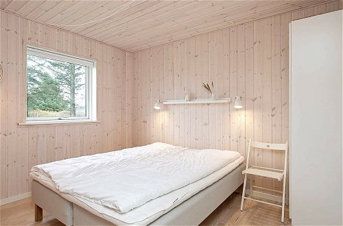 Photo 13 - 9 Person Holiday Home in Hjorring