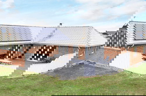 Foto 1 - 12 Person Holiday Home in Harboore-by Traum