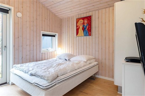 Photo 3 - 6 Person Holiday Home in Hojslev