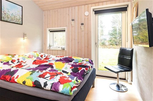 Photo 2 - 6 Person Holiday Home in Hojslev