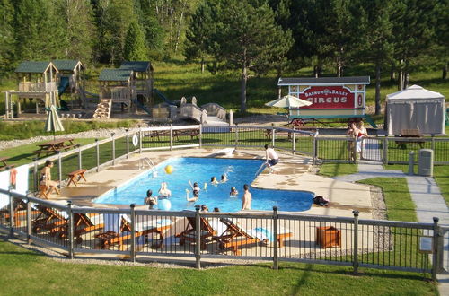 Foto 29 - Blueberry Lake Resort