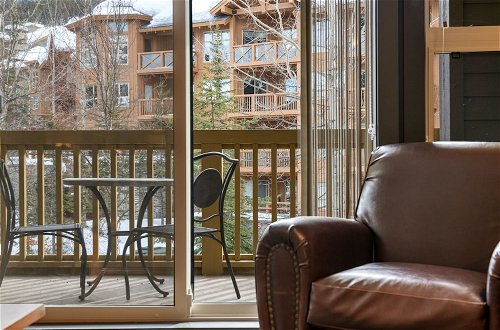Photo 9 - SPACIOUS 3-Br 3-Ba | Ski In/Out | Pool & Hot Tubs | in Heart of PANORAMA RESORT