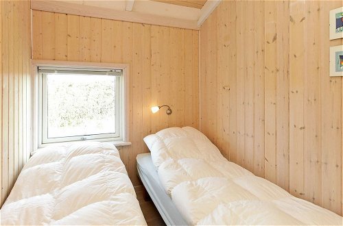 Photo 10 - 6 Person Holiday Home in Lokken