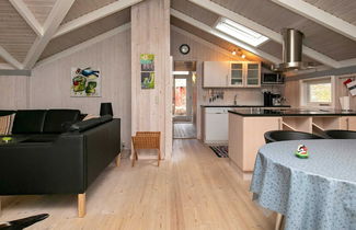 Photo 2 - 8 Person Holiday Home in Albaek-by Traum