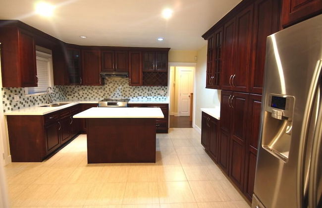 LUXE Retreat at 8050 Kaymar Dr. - Foto 34