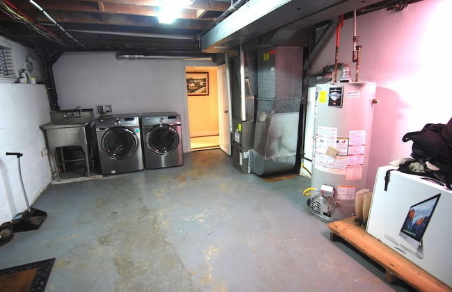 LUXE Retreat at 8050 Kaymar Dr. - Foto 41