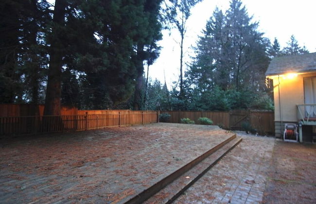 LUXE Retreat at 8050 Kaymar Dr. - Foto 64