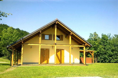 Foto 22 - Forester's Hut With Whirlpool & Sauna