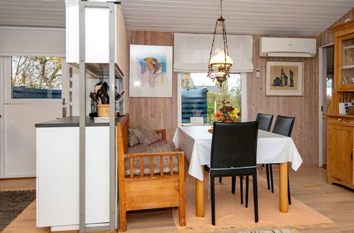 Photo 8 - 5 Person Holiday Home in Rendbjerg Strand Egernsund