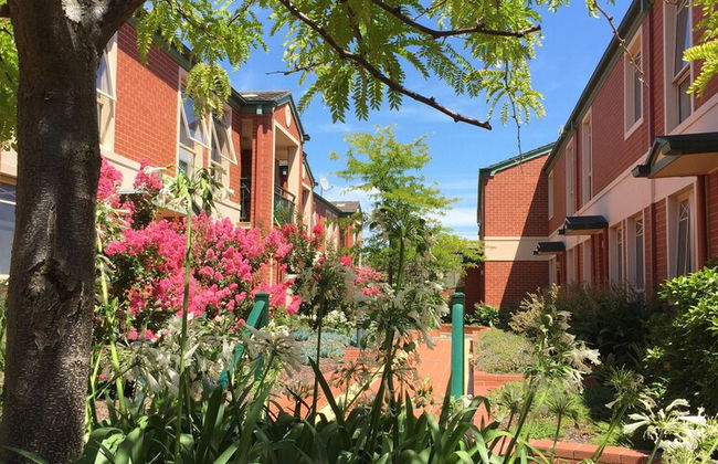 Box Hill Studios at Canterbury Gardens - Photo 17