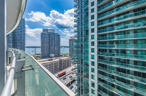 Photo 33 - CN Tower & Lake View, Luxury Condo in Downtown