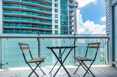 Photo 21 - CN Tower & Lake View, Luxury Condo in Downtown