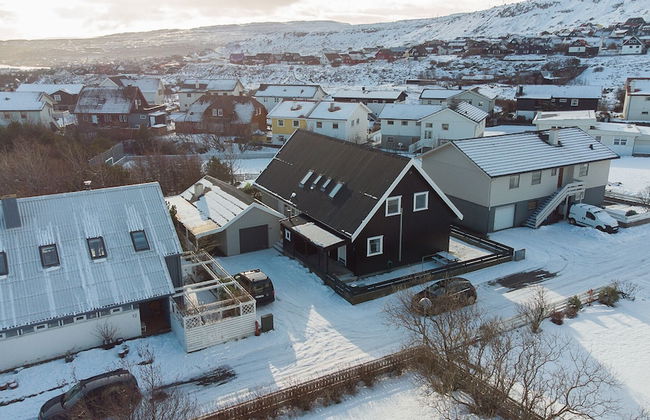 3BR - Townhouse - Free Parking -Tórshavn - Photo 1