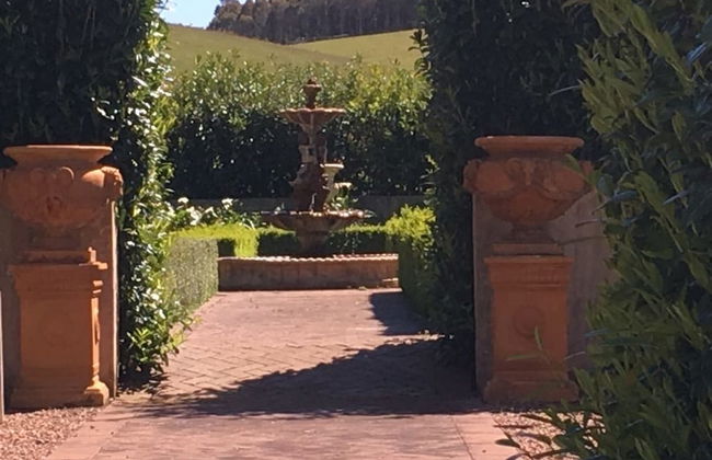 Linden Hall - Photo 22