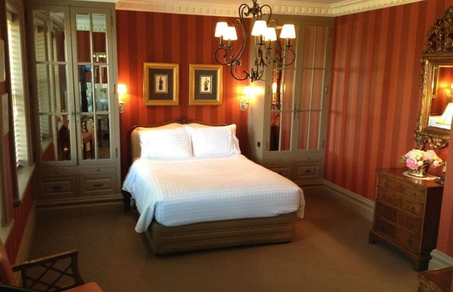 Linden Hall - Photo 3