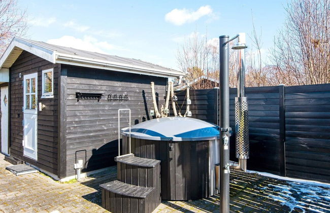 8 Person Holiday Home in Grenaa - Foto 28