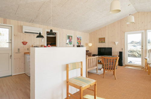 Photo 4 - 8 Person Holiday Home in Lokken