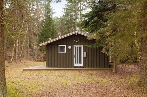 Foto 1 - Idyllic Holiday Home in Store Fuglede near Forest