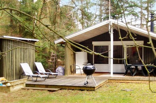 Photo 11 - Idyllic Holiday Home in Store Fuglede near Forest