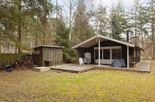 Photo 2 - Idyllic Holiday Home in Store Fuglede near Forest