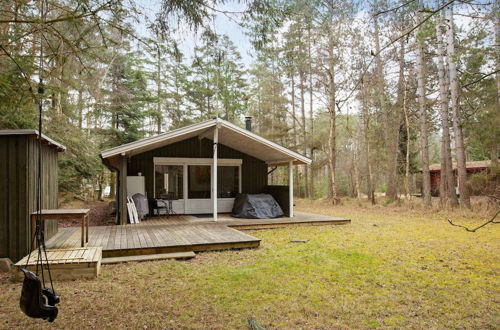 Photo 18 - Idyllic Holiday Home in Store Fuglede near Forest