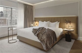 Photo 1 - Vogue Hotel Montreal Downtown, Curio Collection by Hilton