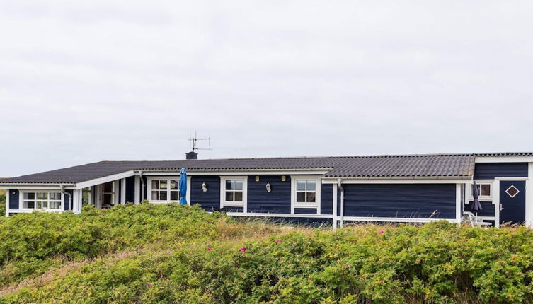 Photo 1 - 6 Person Holiday Home in Hvide Sande