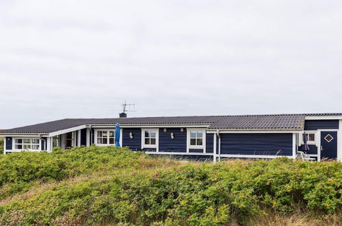 Photo 1 - 6 Person Holiday Home in Hvide Sande