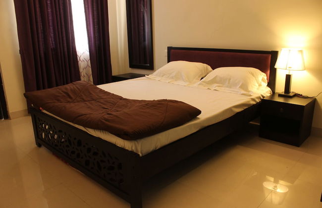 OYO 9364 Home Modern 2 BHK Pool View Candolim - Foto 1