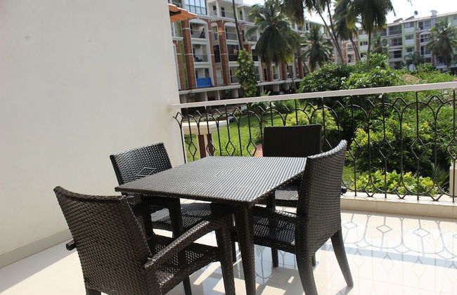 OYO 9364 Home Modern 2 BHK Pool View Candolim - Foto 11