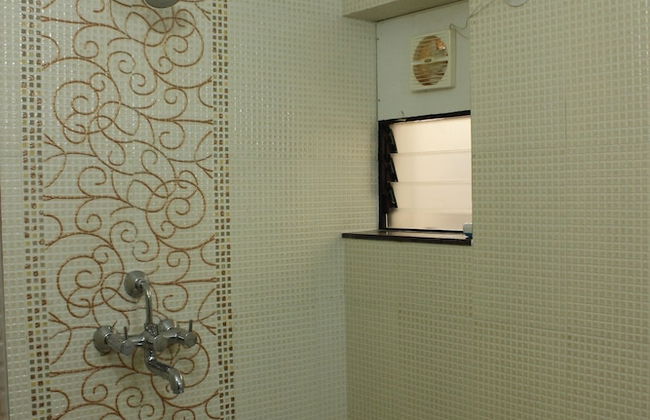 OYO 9364 Home Modern 2 BHK Pool View Candolim - Foto 15