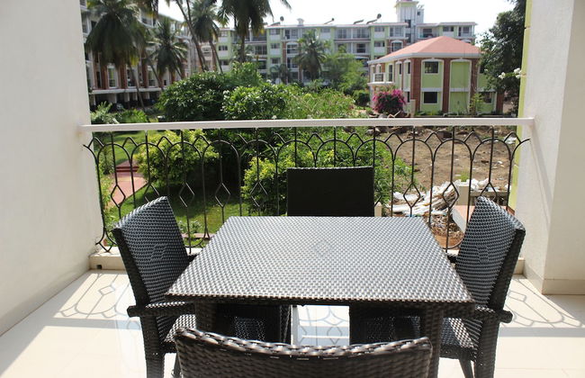 OYO 9364 Home Modern 2 BHK Pool View Candolim - Foto 10