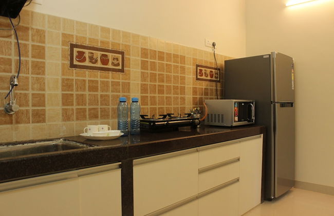 OYO 9364 Home Modern 2 BHK Pool View Candolim - Foto 6