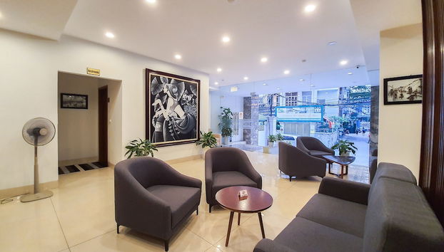 Lobby-Lounge