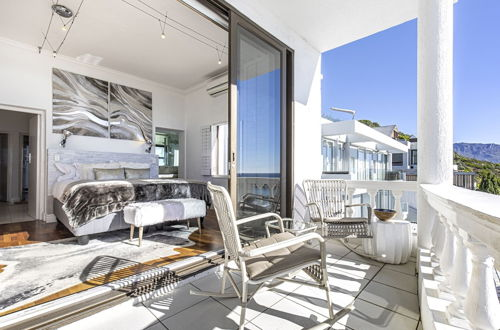 Foto 18 - Clifton YOLO Spaces – Clifton Beachfront Apartments